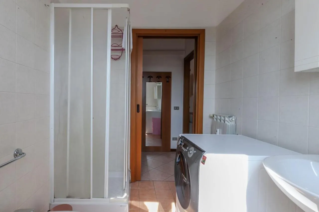 Apartment Maison La Belle Milan Italy